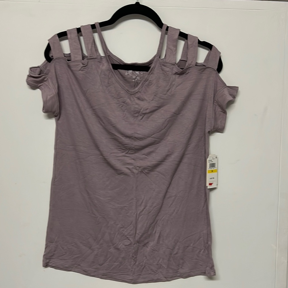 Brand New The Cozy Tee Medium Juniors